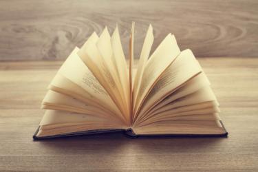 疫情期間在港回不了內(nèi)地如何辦理委托書用于房產(chǎn)及車輛過戶？