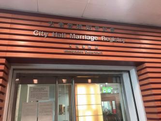 香港人士要抵押內(nèi)地房產(chǎn)給銀行用于貸款怎么辦理律師見證婚姻家庭成員聲明書？