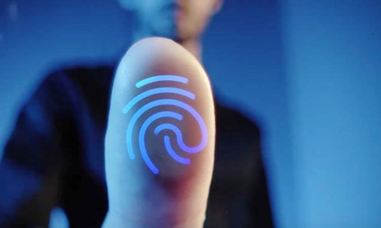 在內(nèi)地的香港人要怎么辦理香港認(rèn)可的指紋公證書呢？