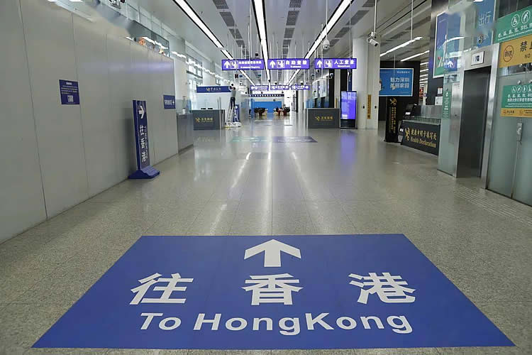 香港結(jié)婚現(xiàn)要給內(nèi)地老公申請單程證來香港定居怎么辦理結(jié)婚證公證？多久能拿到？費用多少？