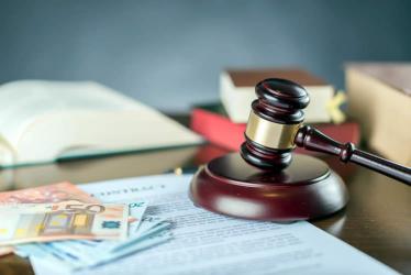 內(nèi)地出生的香港人要承辦繼承父母在香港的遺產(chǎn)如何辦理中國出生公證及認證呢？