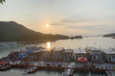 香港人的加拿大離婚判令如何在香港辦理婚姻聲明書用于向內(nèi)地銀行貸款之用？