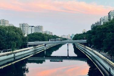 父母和小孩都是香港身份要如何辦理親屬關(guān)系公證書用于深圳上學(xué)之用呢？