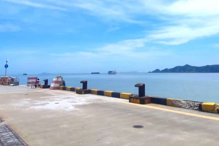 夫妻雙方都是內(nèi)地人現(xiàn)要在內(nèi)地離婚的話，人不去香港可以辦理香港結(jié)婚證公證嗎？