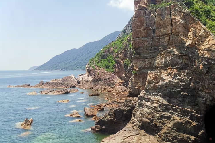 香港公司唯一董事決議證明公證用于在浙江省杭州市辦理變更內(nèi)地公司法人及出售股權(quán)之用